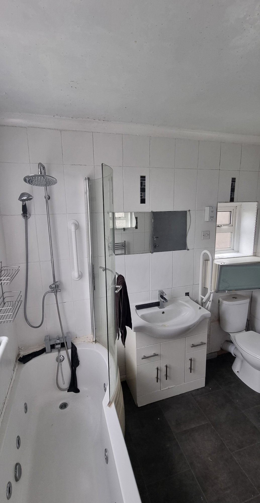 heath-bathroom-units-before